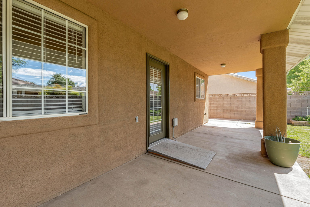 970 S 660 E St George, UT 84790