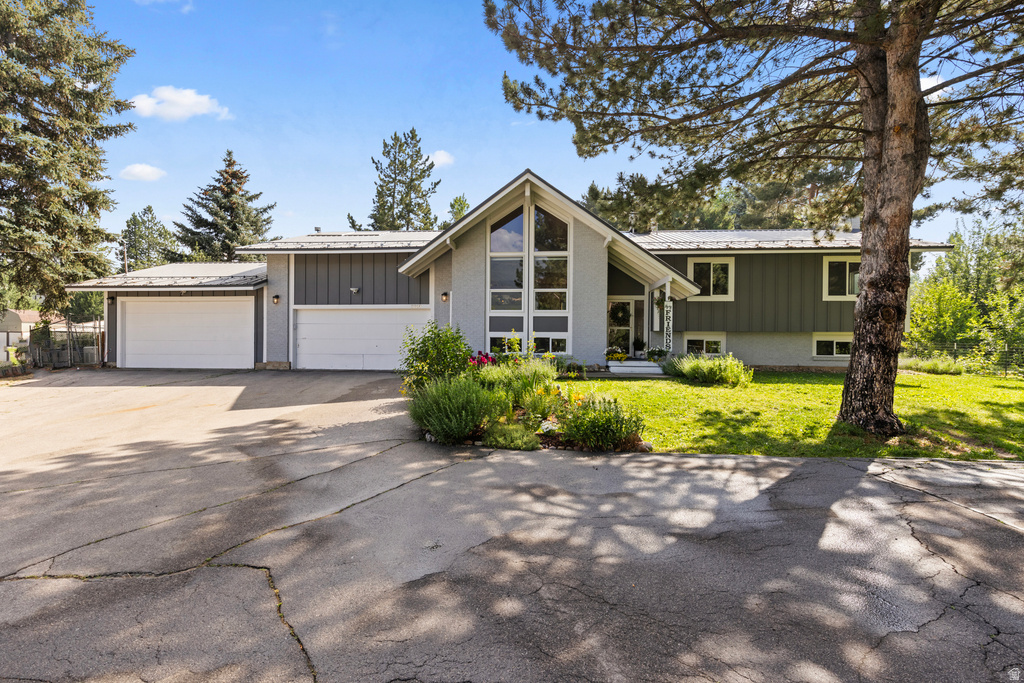 3260 N River Dr E, Eden, UT 84310