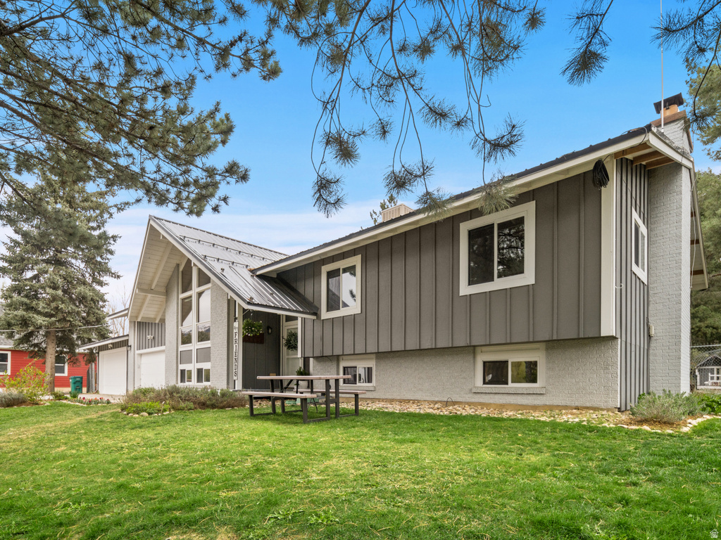 3260 N RIVER DR Eden, UT 84310