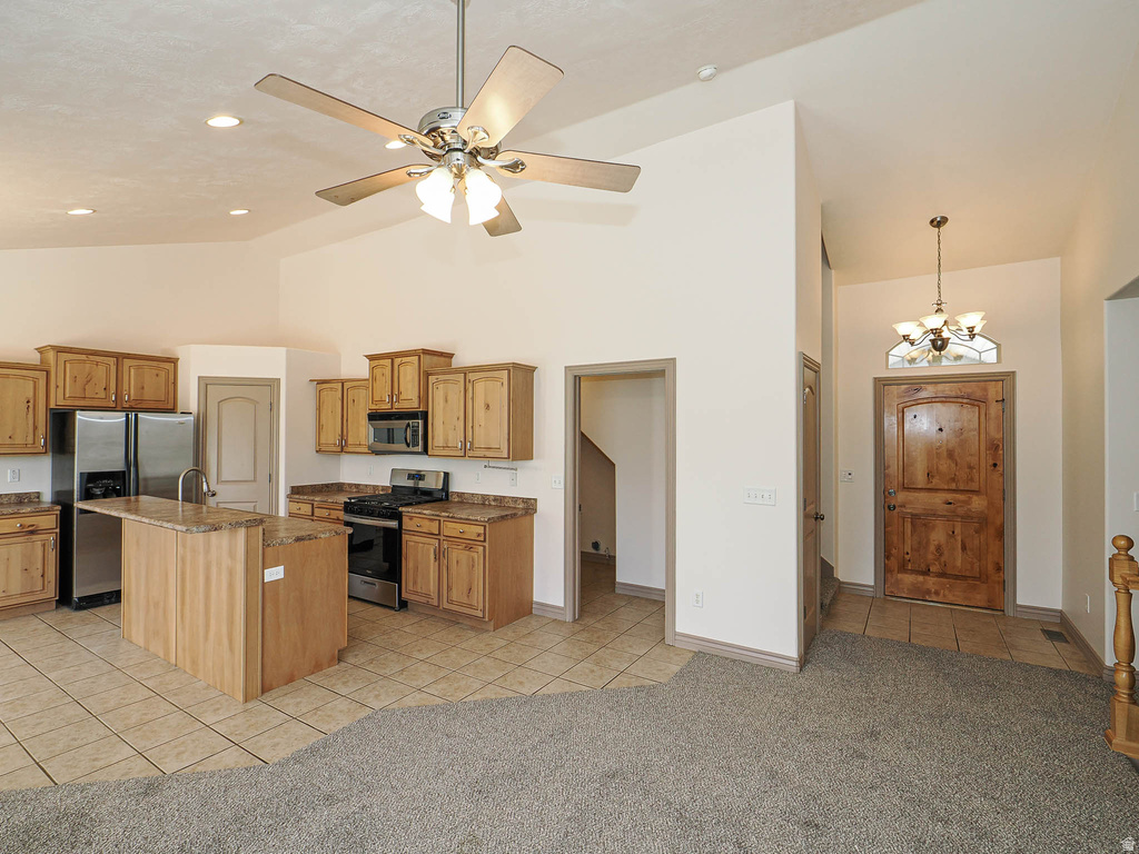 5689 W LUGANO DR West Jordan, UT 84081