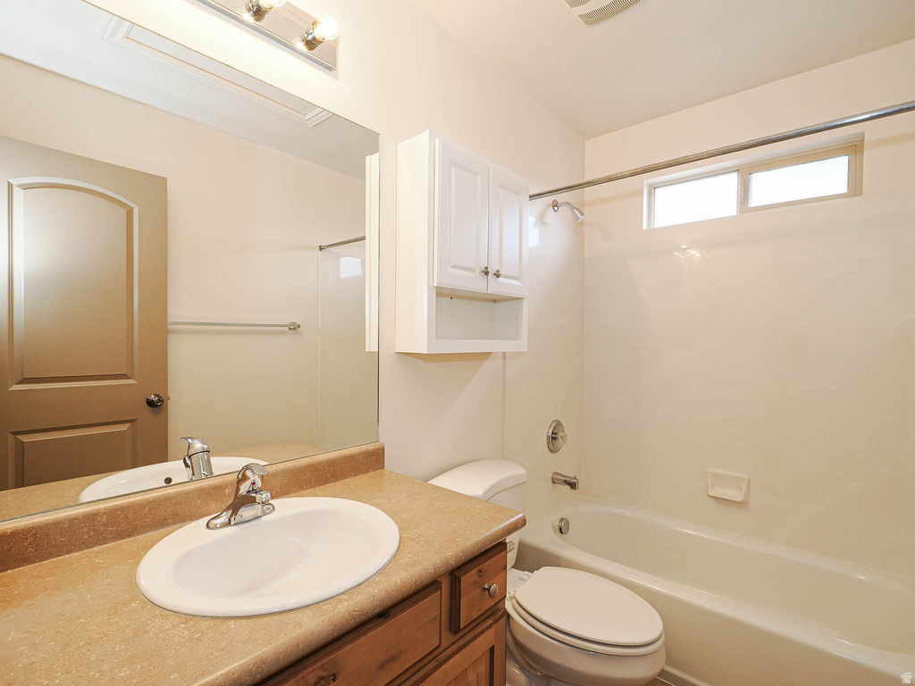 5689 W LUGANO DR West Jordan, UT 84081