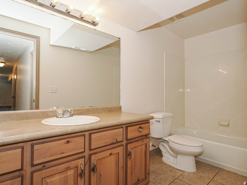 5689 W LUGANO DR West Jordan, UT 84081
