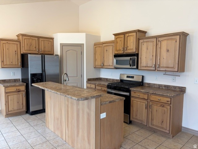 5689 W LUGANO DR West Jordan, UT 84081