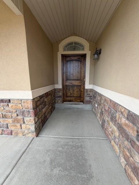 5689 W LUGANO DR West Jordan, UT 84081