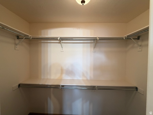 5689 W LUGANO DR West Jordan, UT 84081