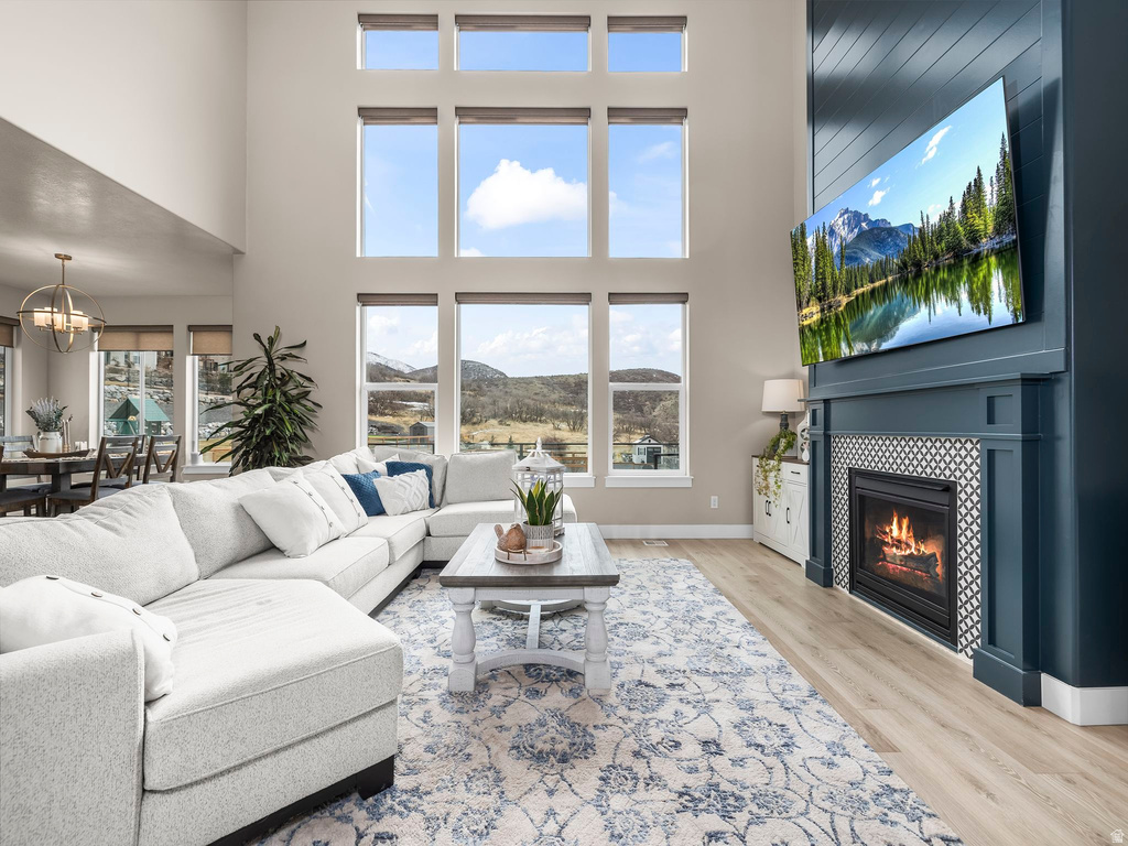 102 S ELK RIDGE DR Elk Ridge, UT 84651