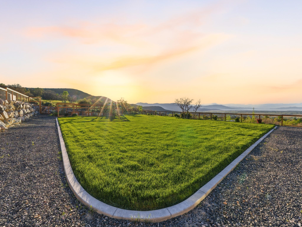 102 S ELK RIDGE DR Elk Ridge, UT 84651