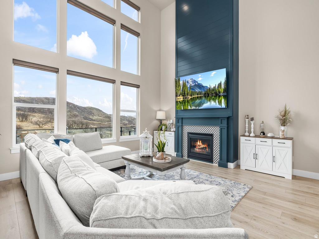 102 S ELK RIDGE DR Elk Ridge, UT 84651