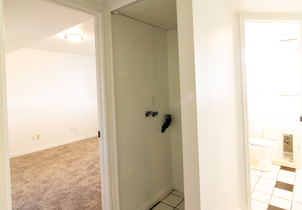 327 E 12600 S Draper, UT 84020