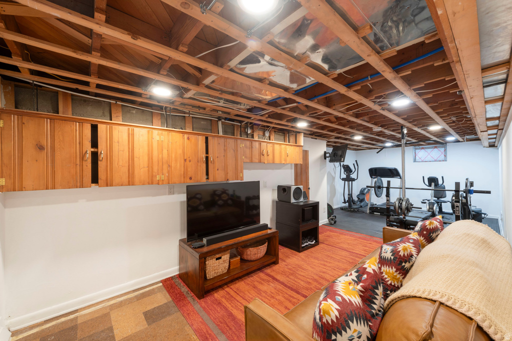 2011 S NEVADA ST Salt Lake City, UT 84108