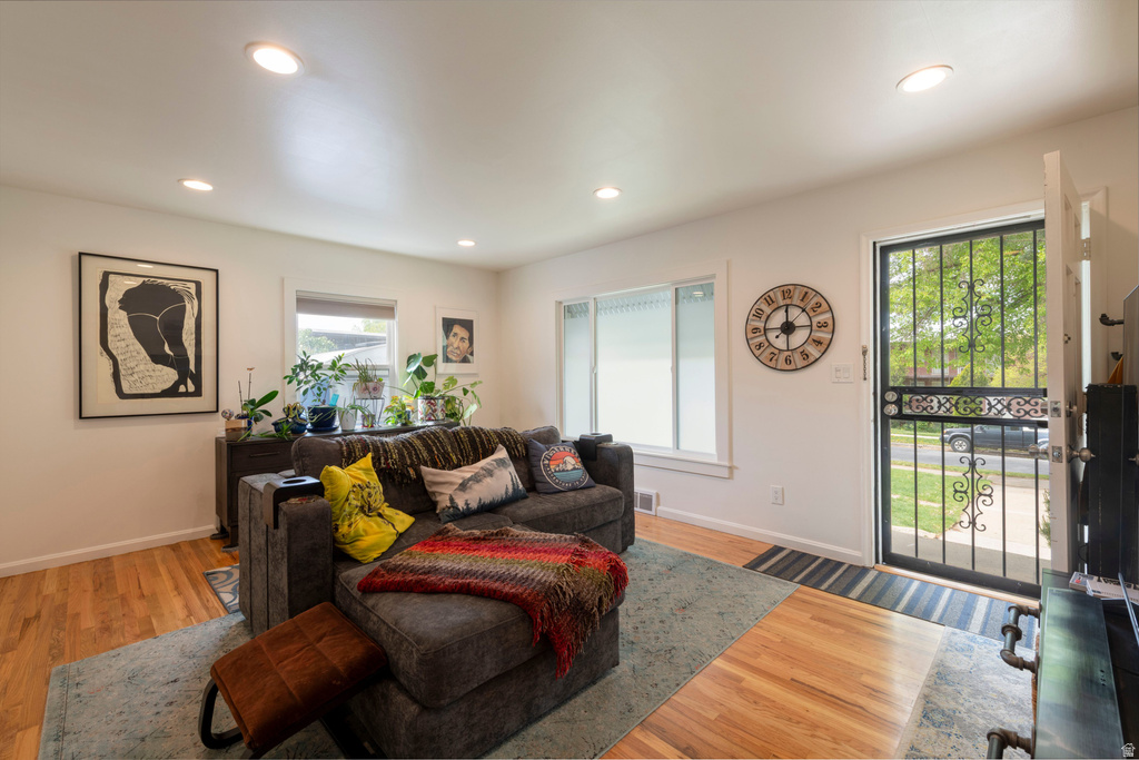 2011 S NEVADA ST Salt Lake City, UT 84108