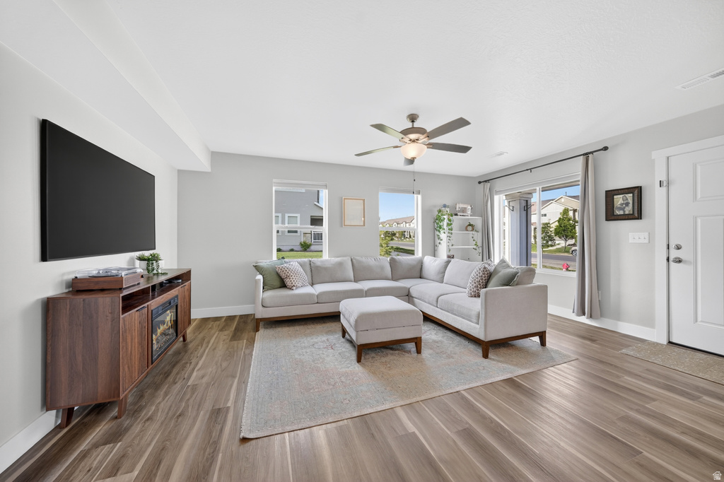 984 N CENTER ST Santaquin, UT 84655