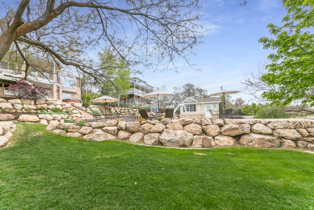 3864 S MONARCH DR Bountiful, UT 84010