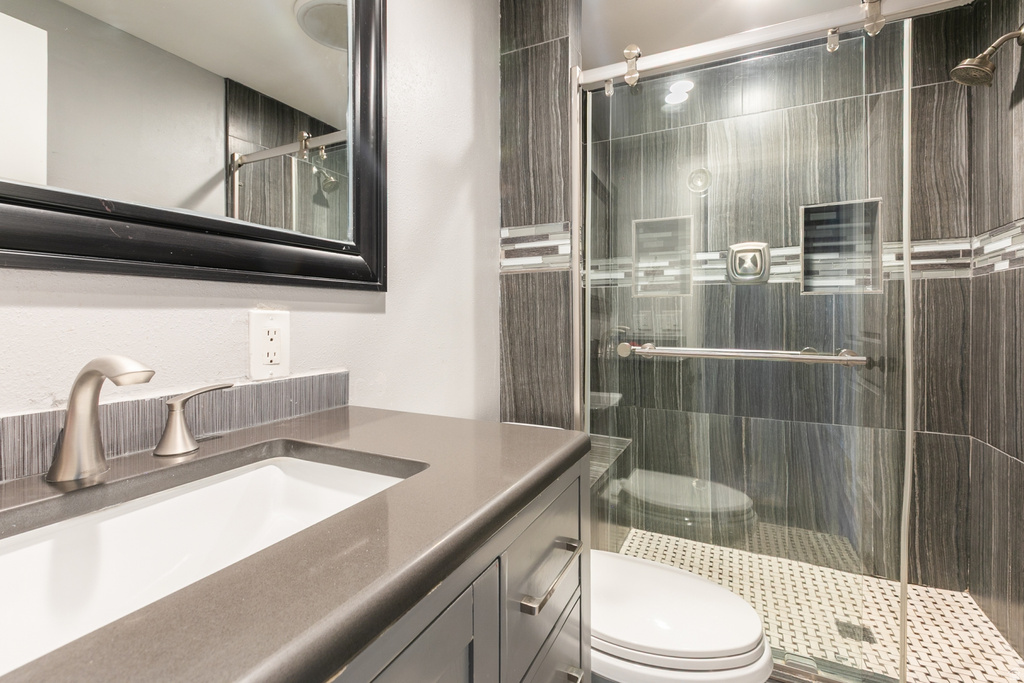 3864 S MONARCH DR Bountiful, UT 84010