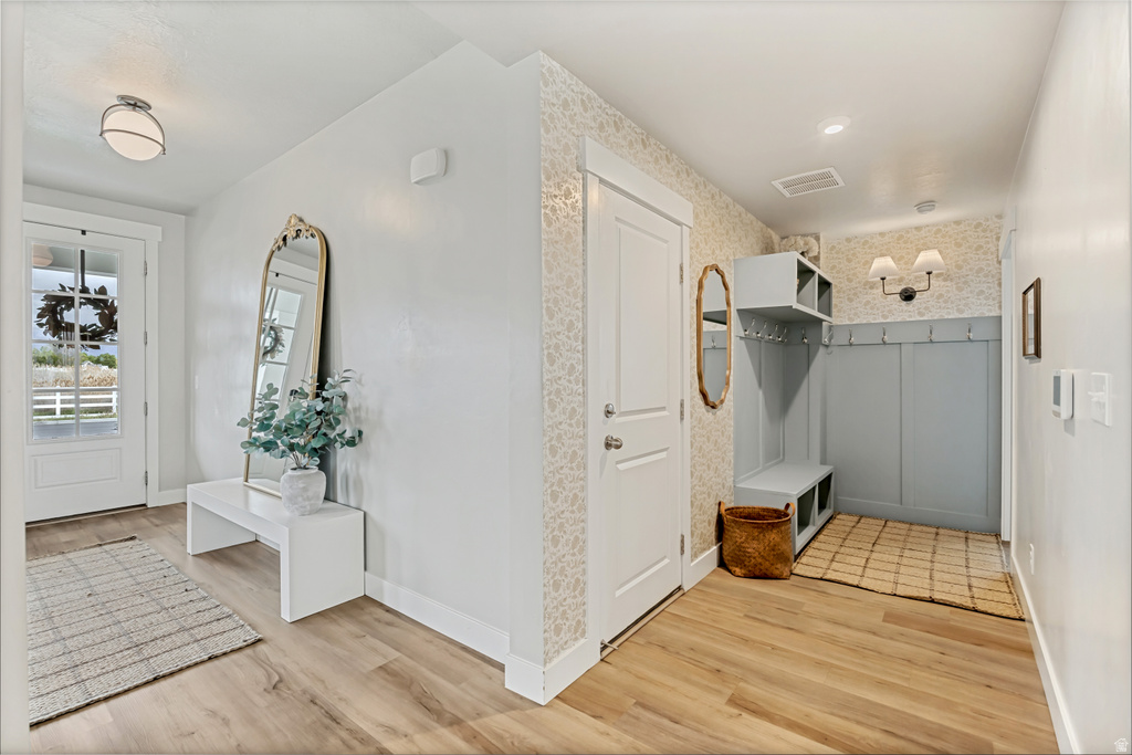 3092 S EDGEWATER CV Syracuse, UT 84075