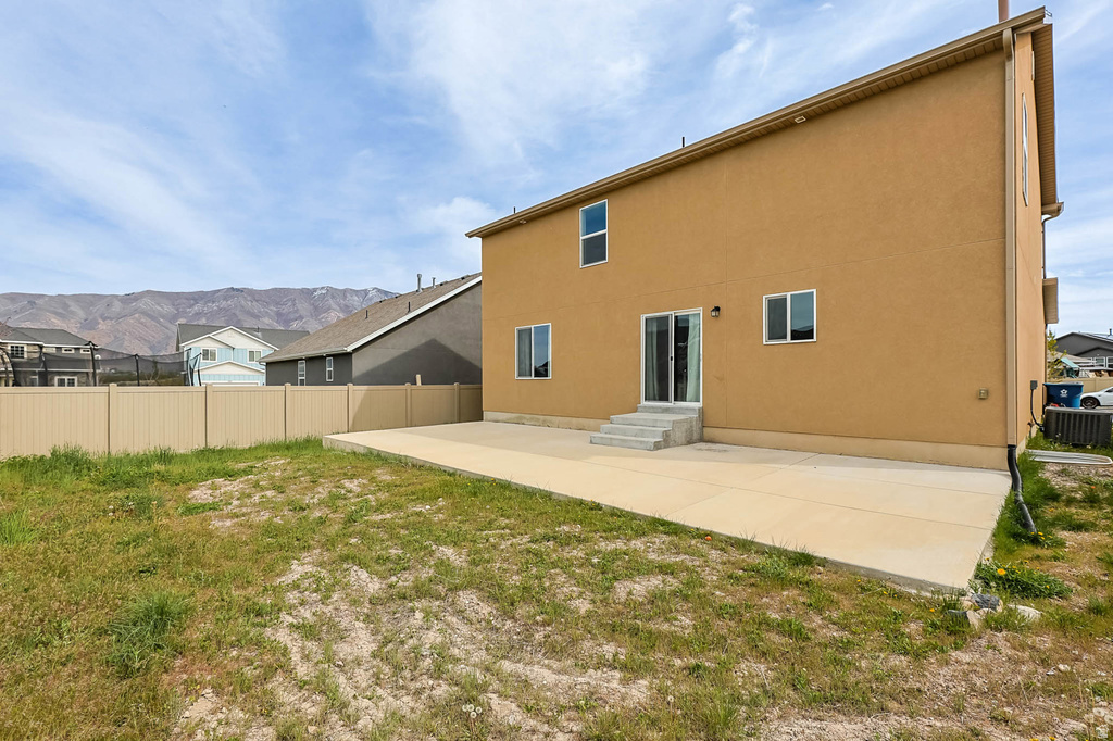 437 TOPAZ DR Santaquin, UT 84655