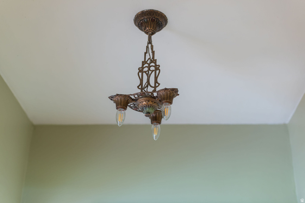 324 W CENTER ST Logan, UT 84321