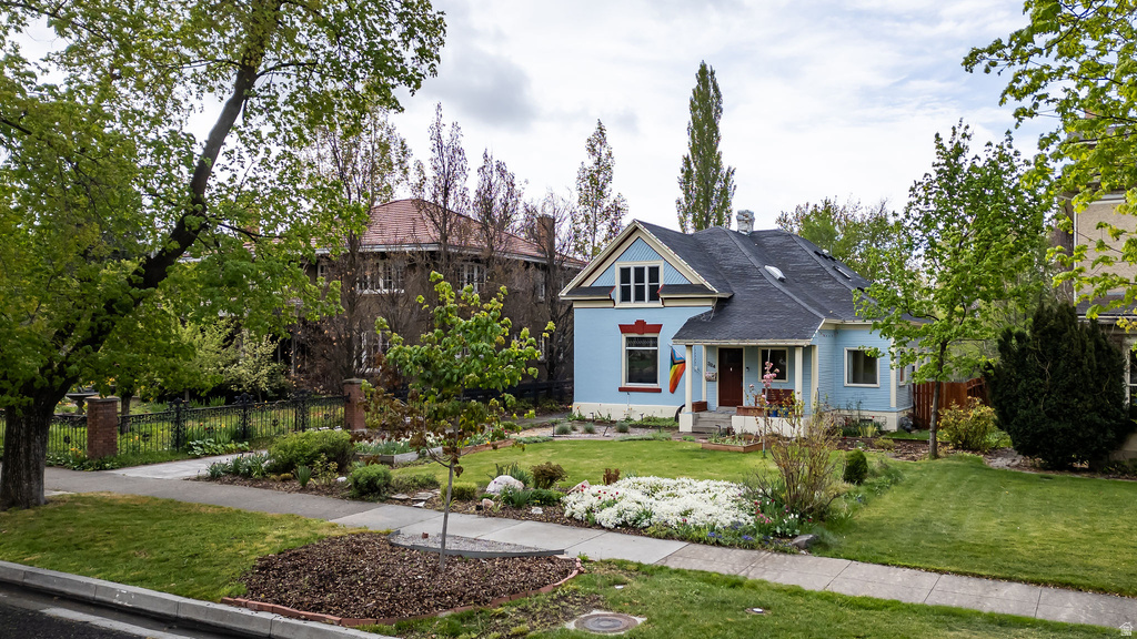 324 W CENTER ST Logan, UT 84321