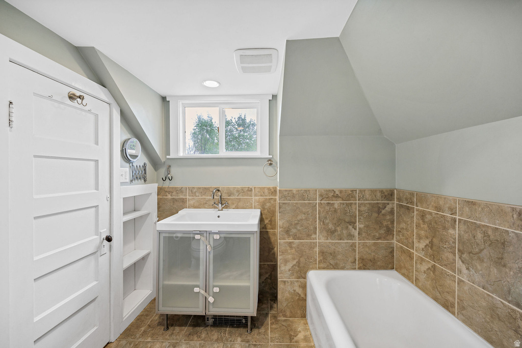 324 W CENTER ST Logan, UT 84321