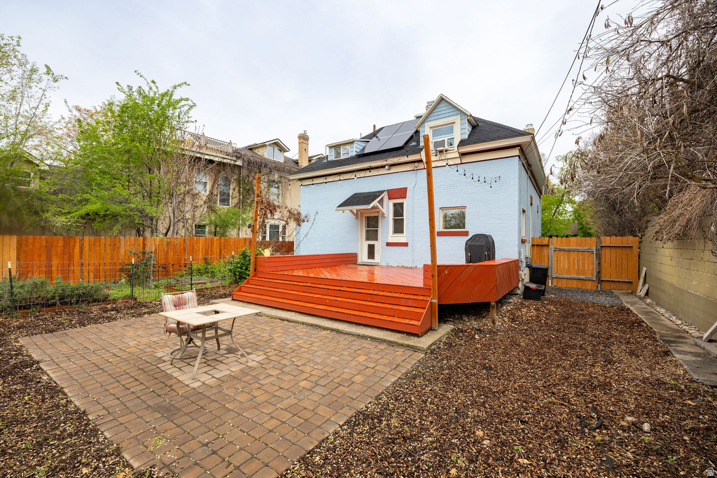 324 W CENTER ST Logan, UT 84321