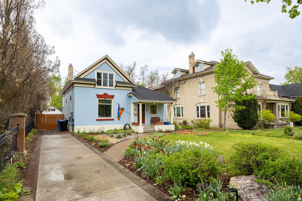 324 W CENTER ST Logan, UT 84321