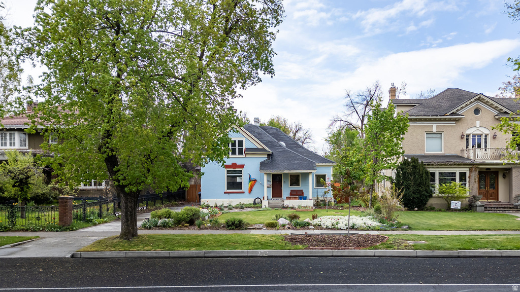 324 W CENTER ST Logan, UT 84321