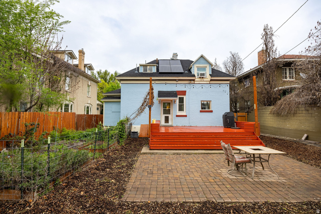 324 W CENTER ST Logan, UT 84321