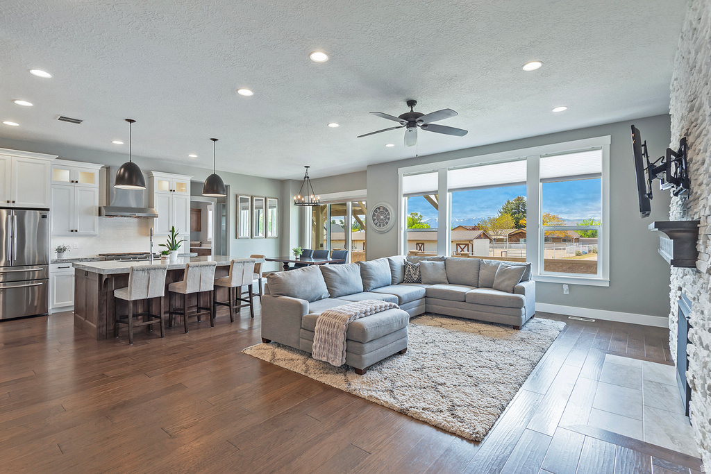 10708 S DIELSDORF RD Sandy, UT 84092