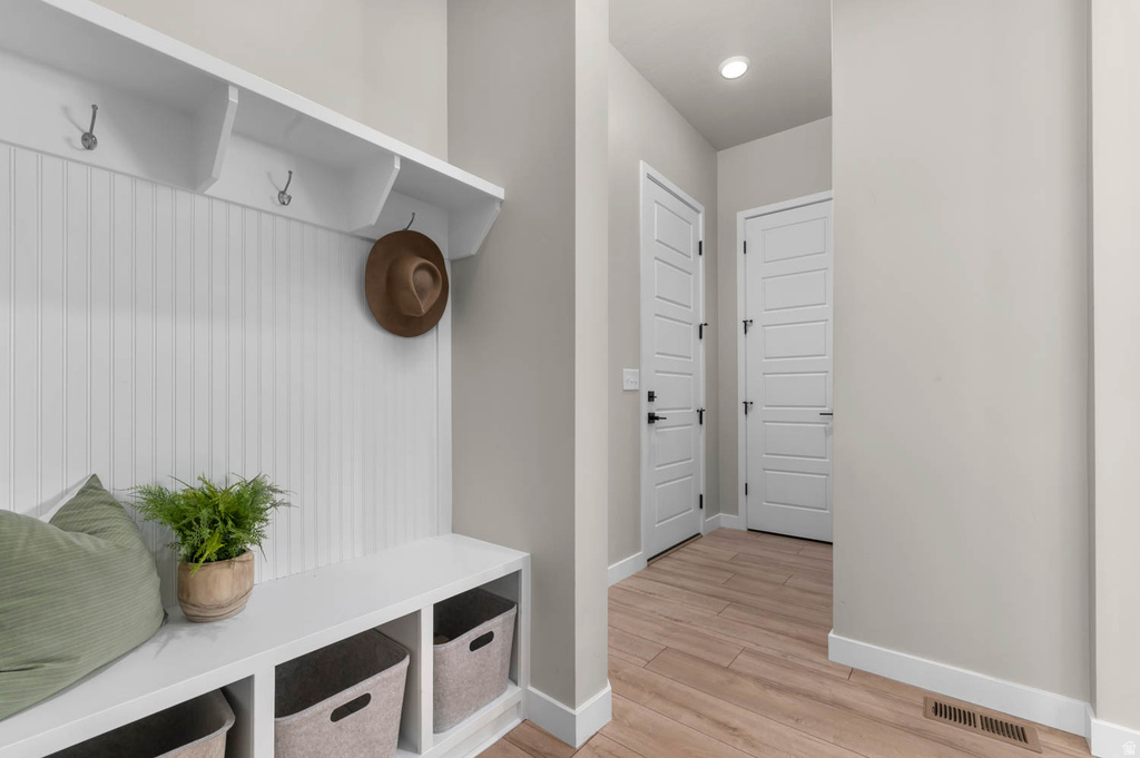 10996 S HOLLY SPRINGS DR South Jordan, UT 84009