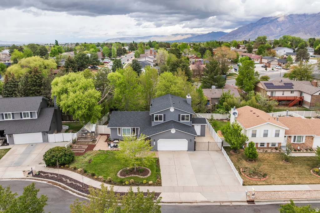2027 E 10095 S Sandy, UT 84092