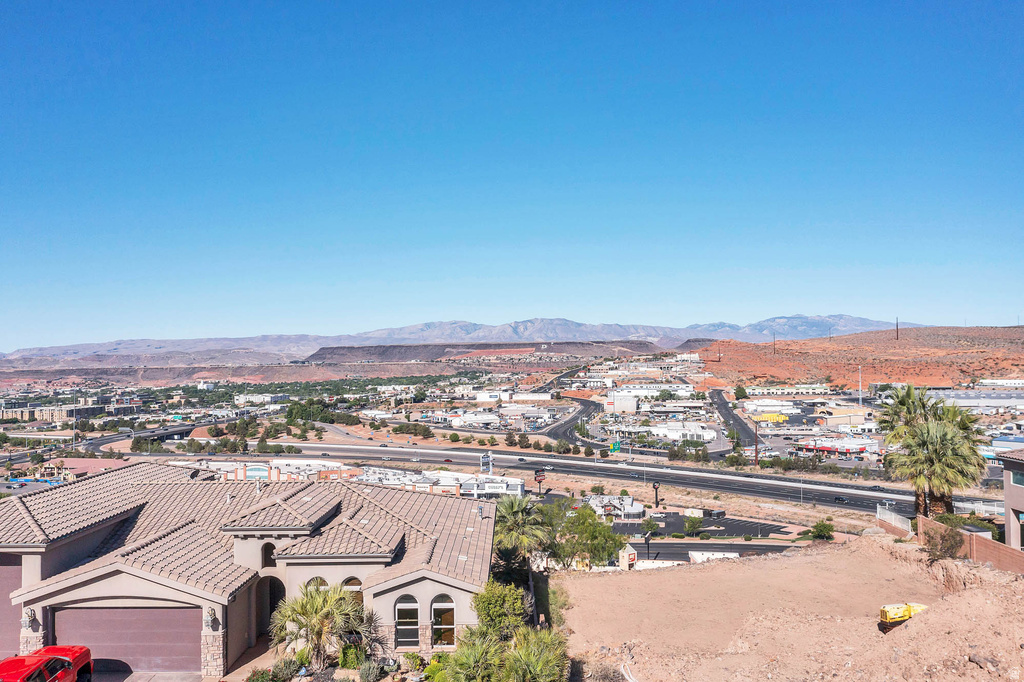 318  CREST LINE CIR St. George, UT 84790