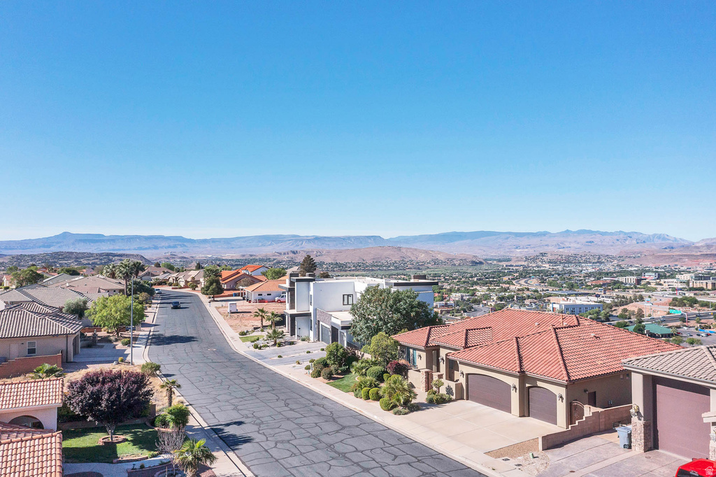 318  CREST LINE CIR St. George, UT 84790