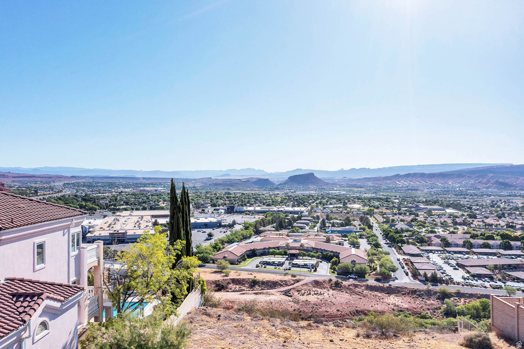 318  CREST LINE CIR St. George, UT 84790