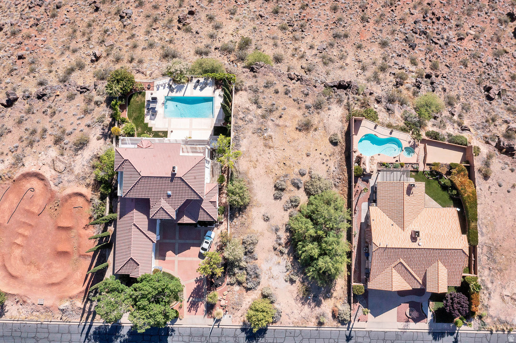 318  CREST LINE CIR St. George, UT 84790