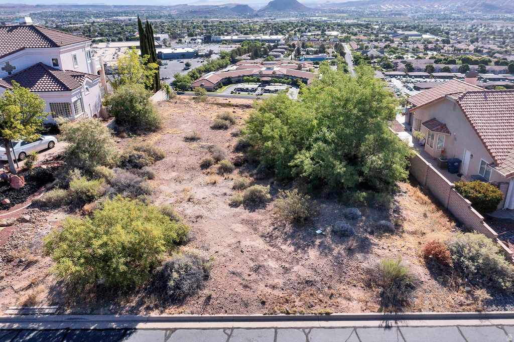 318  CREST LINE CIR St. George, UT 84790