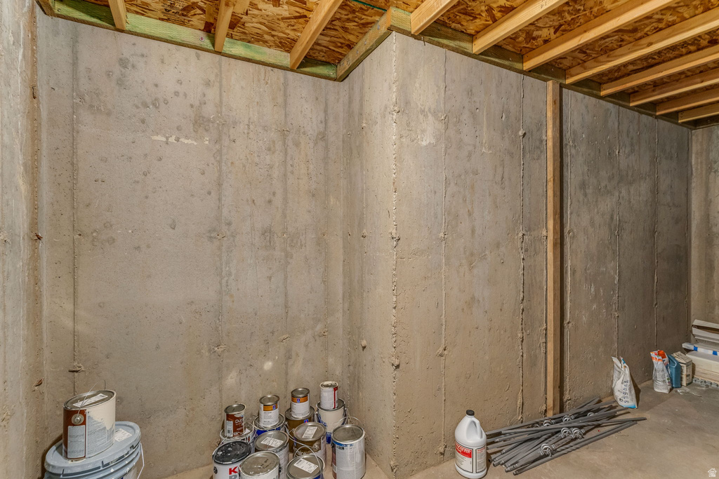 3792 W 12125 S Riverton, UT 84065