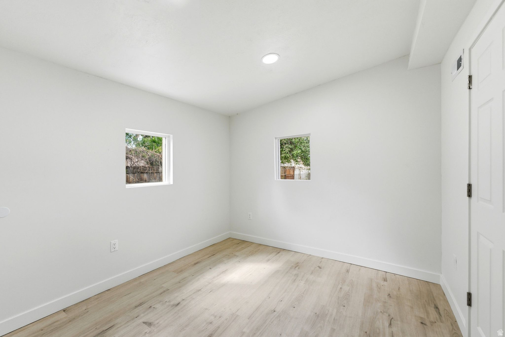 1614 W SUNSET AVE West Valley City, UT 84119