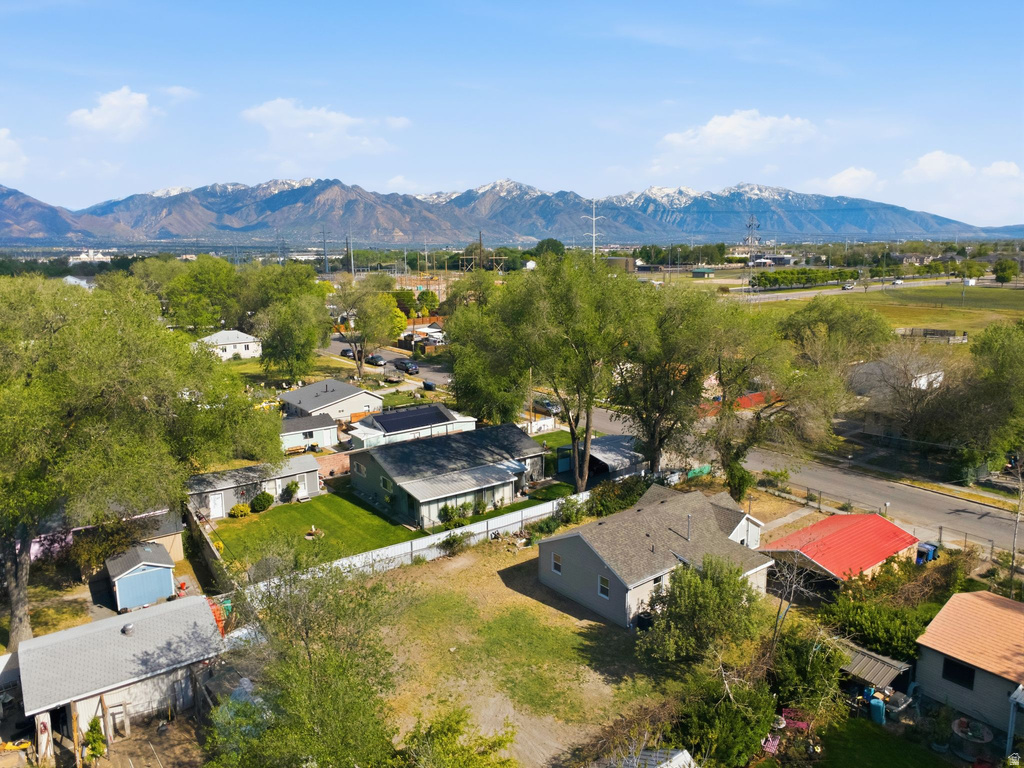 1614 W SUNSET AVE West Valley City, UT 84119