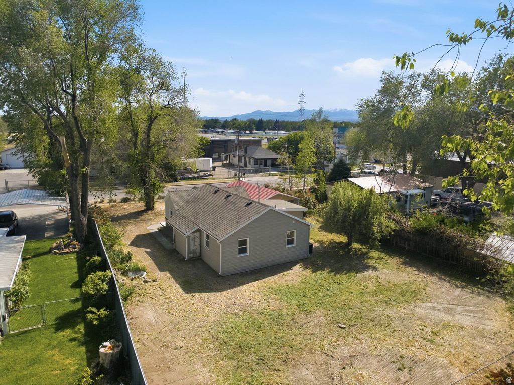 1614 W SUNSET AVE West Valley City, UT 84119