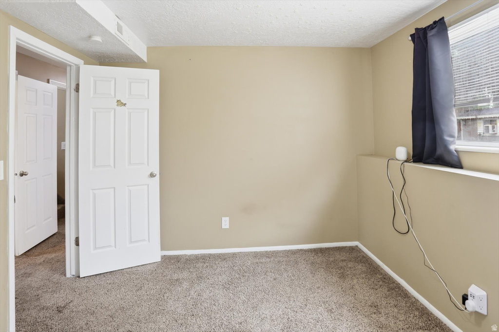 4931 S 2825 W Roy, UT 84067