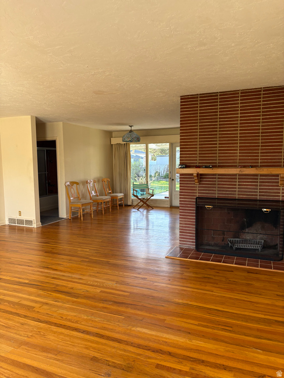 1779 E MOORDALE LN Holladay, UT 84117