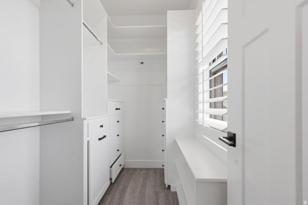 1924 W PEARL PARK CIR Kaysville, UT 84037