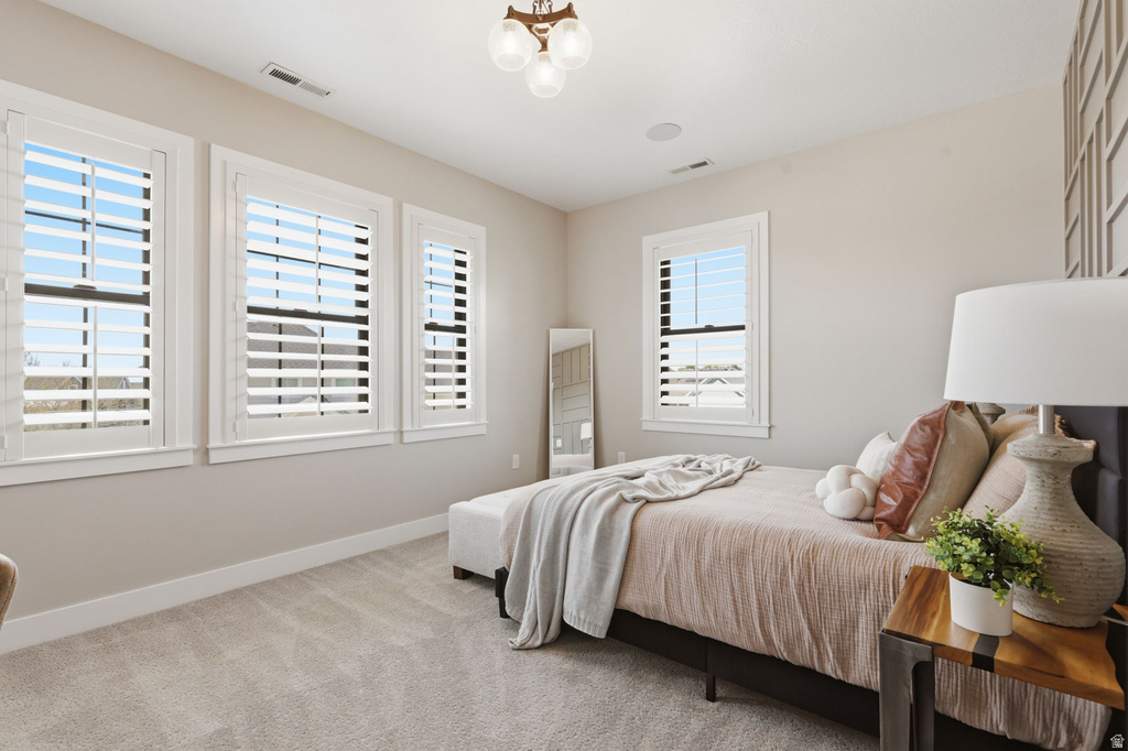 1924 W PEARL PARK CIR Kaysville, UT 84037