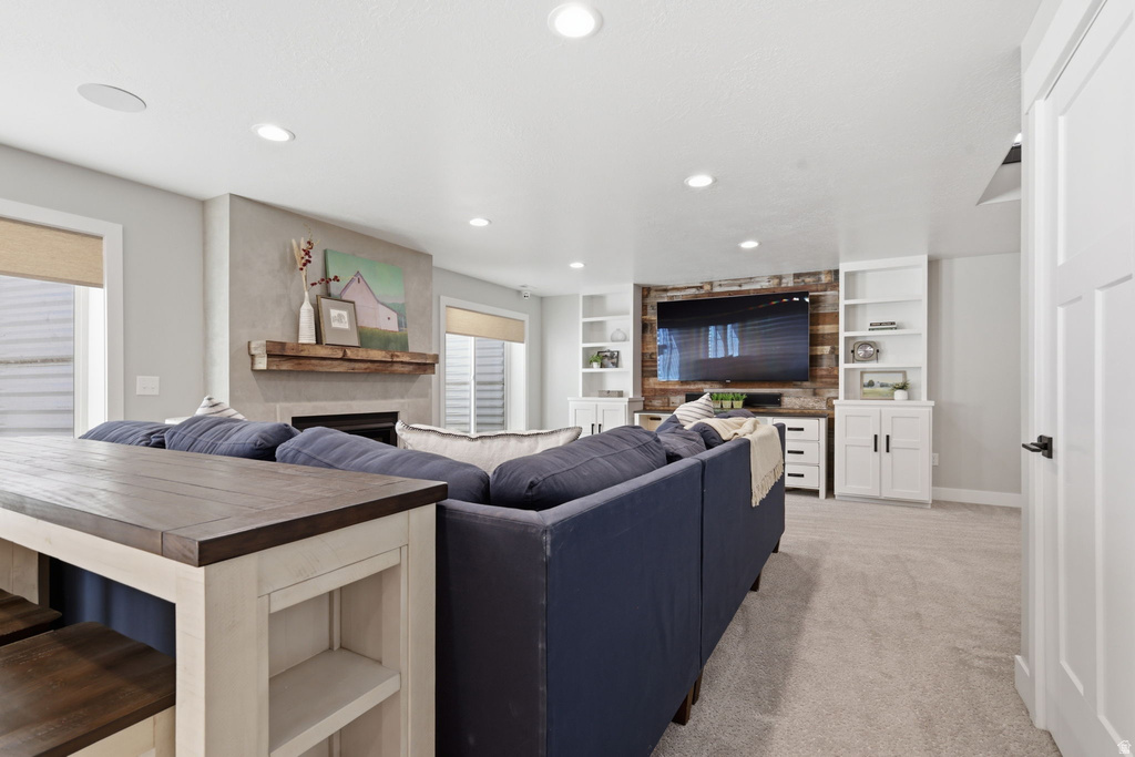 1924 W PEARL PARK CIR Kaysville, UT 84037