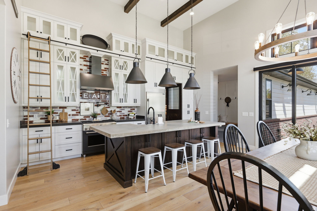 1924 W PEARL PARK CIR Kaysville, UT 84037