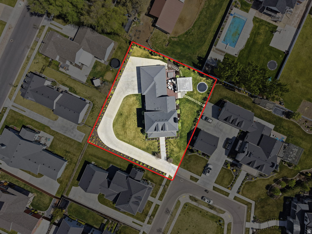 1924 W PEARL PARK CIR Kaysville, UT 84037