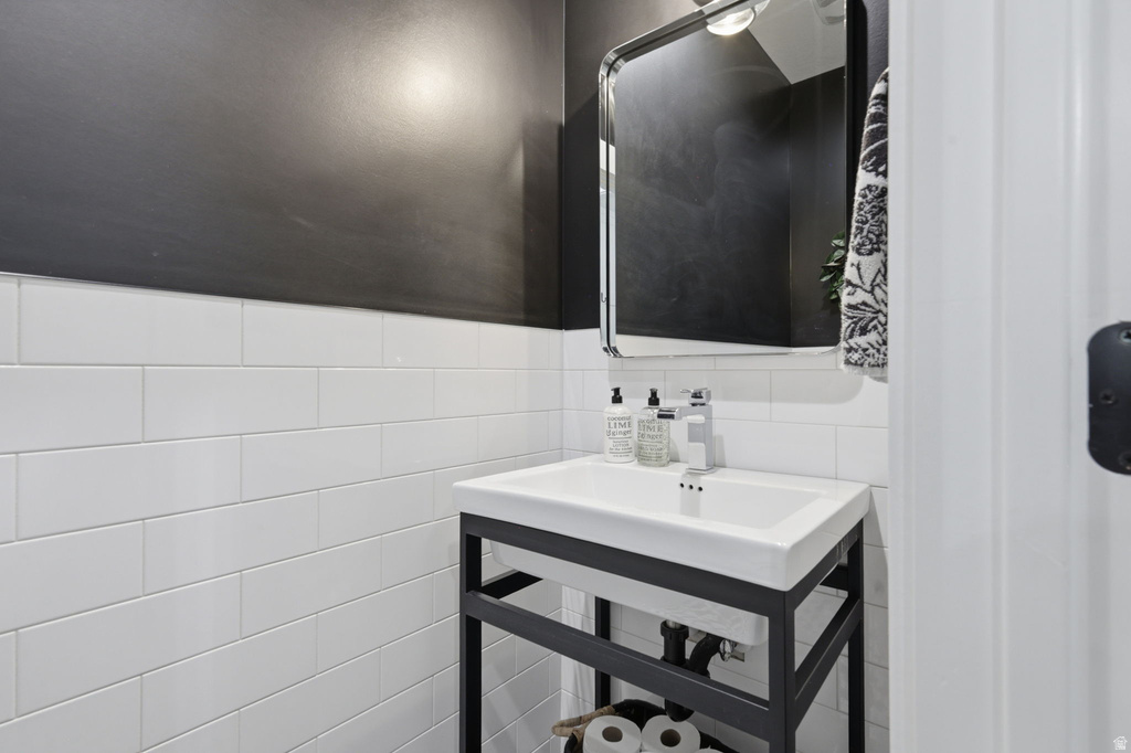 1924 W PEARL PARK CIR Kaysville, UT 84037