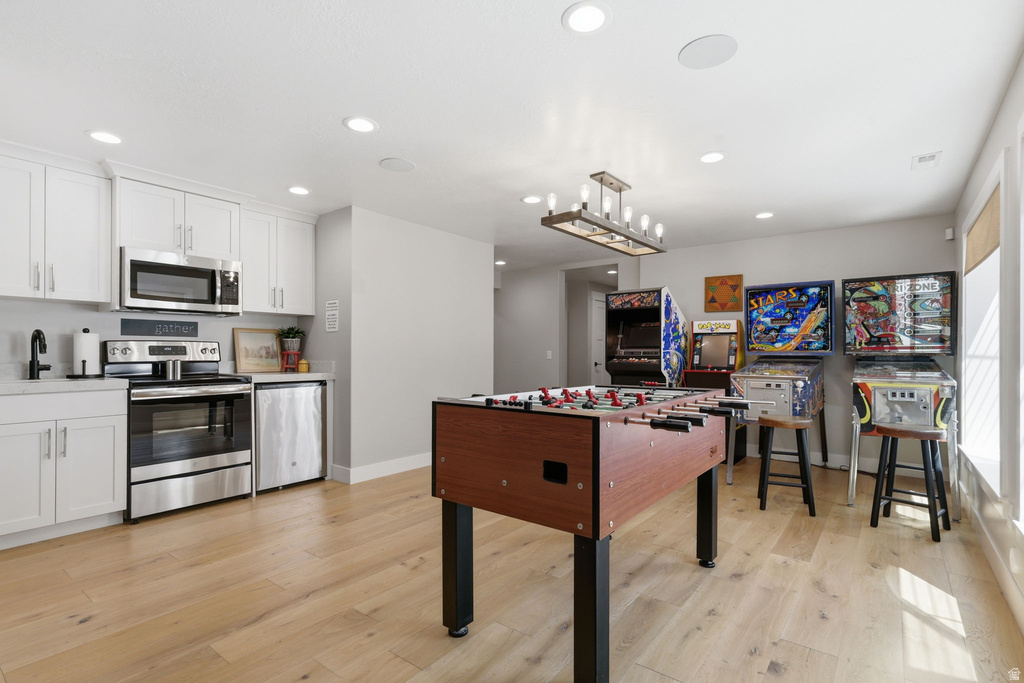 1924 W PEARL PARK CIR Kaysville, UT 84037