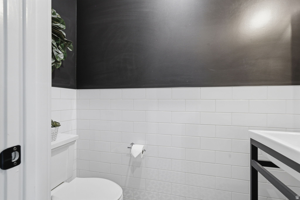 1924 W PEARL PARK CIR Kaysville, UT 84037