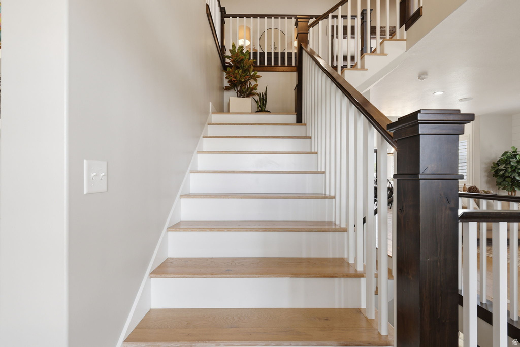 1924 W PEARL PARK CIR Kaysville, UT 84037